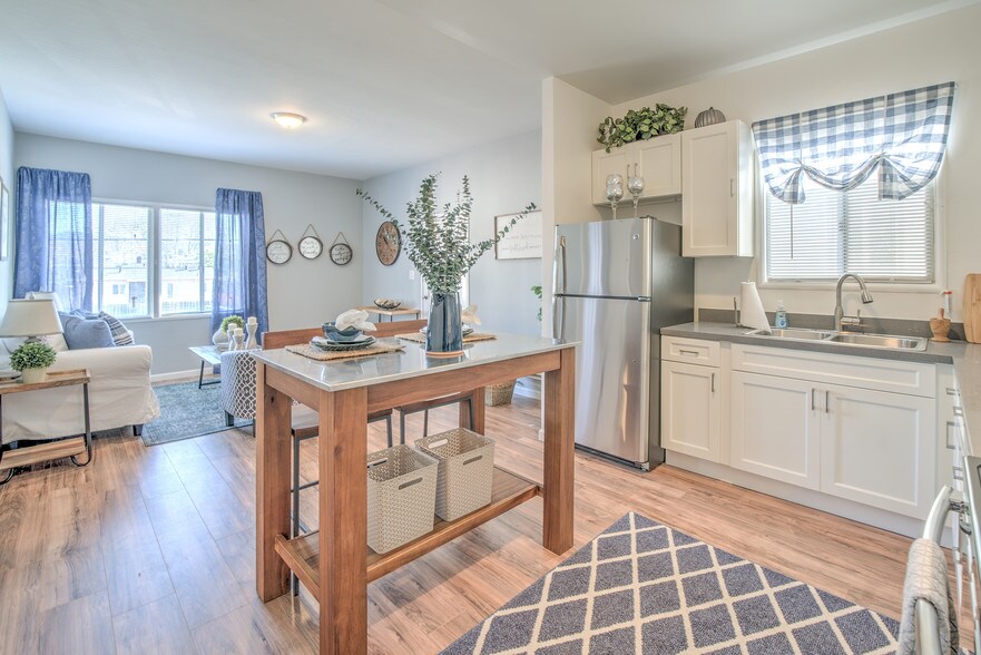 More Photos Of 1049 43rd St, Emeryville Apartments For Sale