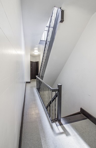 More Photos Of 435 Dekalb Ave, Brooklyn Apartments For Sale