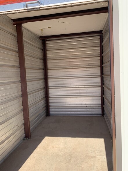 More Photos Of 700 N Houston St, Amarillo Self Storage For Sale