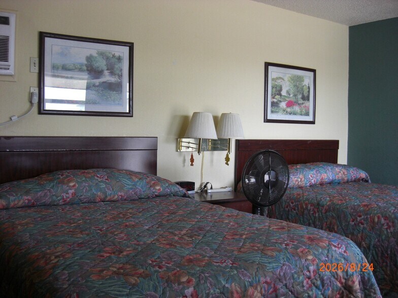 More Photos Of 1720 S Grand Ave, Cherokee Hotel For Sale
