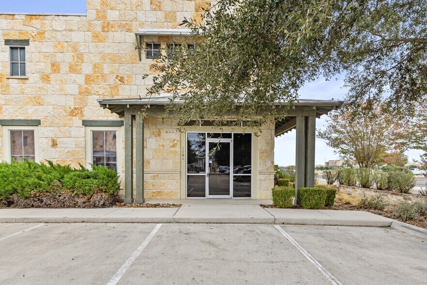 More Photos Of 1920 Corporate Dr, San Marcos Loft Creative Space For Lease