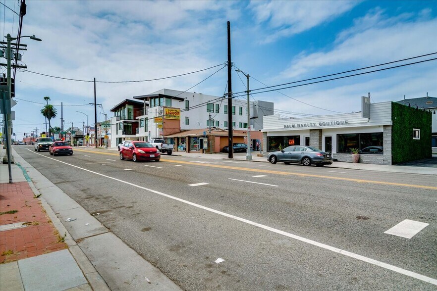 More Photos Of 323-325 Culver Blvd, Playa Del Rey Storefront Retail Residential For Sale