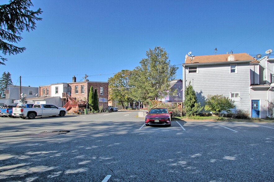 More Photos Of 36 Main St, Stanhope General Retail For Sale