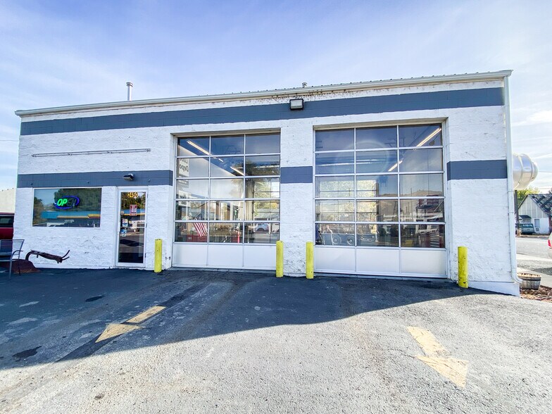 More Photos Of 2450 10th St, Baker City Carwash For Sale