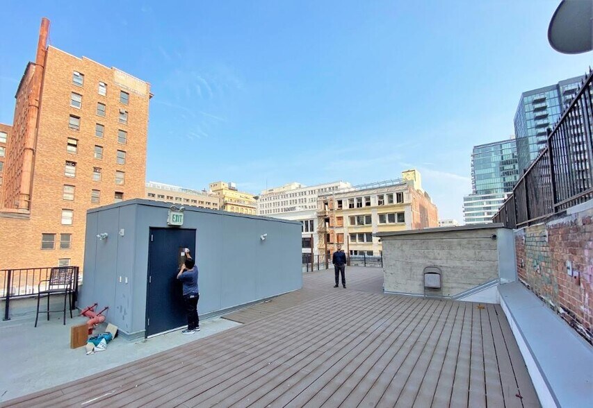 More Photos Of 731 S Broadway, Los Angeles Loft Creative Space For Lease
