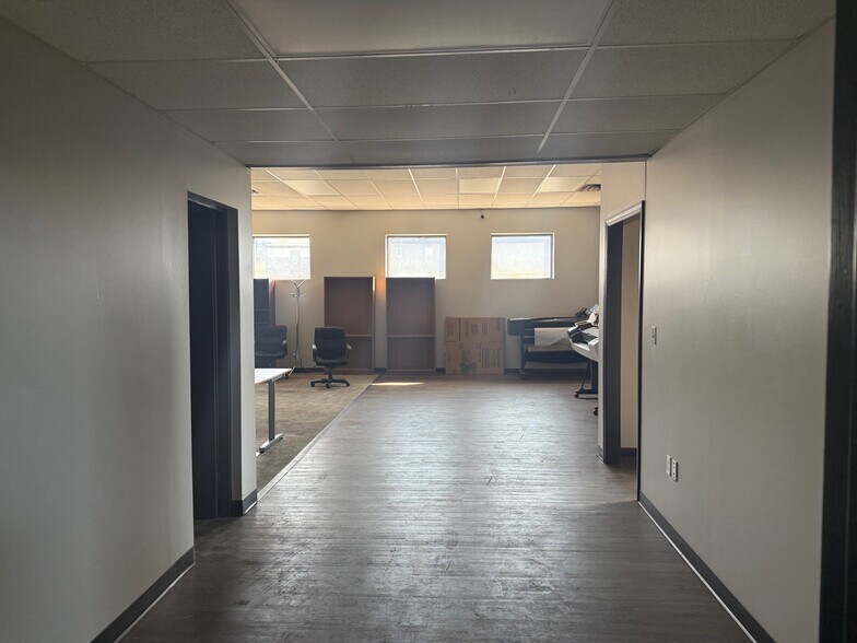 More Photos Of 1001 3rd Ave, Coraopolis Service For Lease