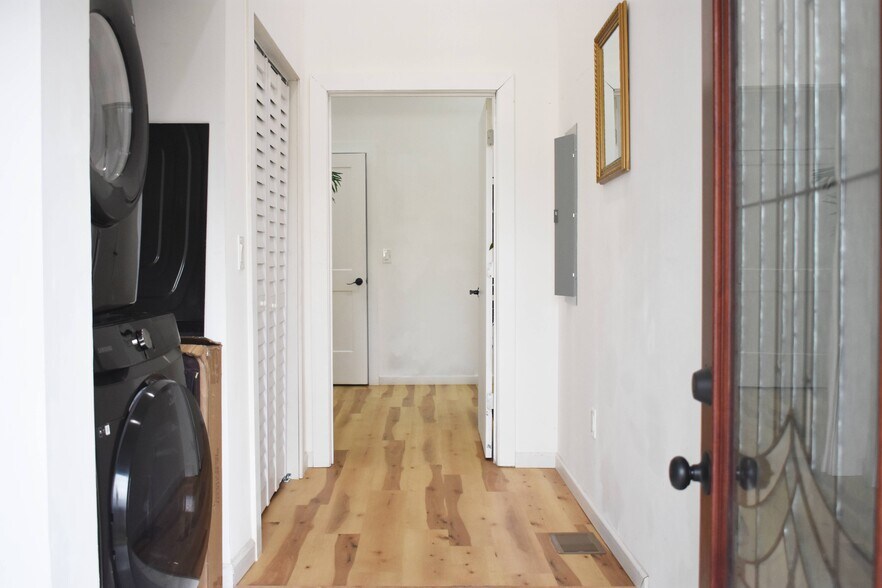 More Photos Of 235 Candler Rd SE, Atlanta Specialty For Sale