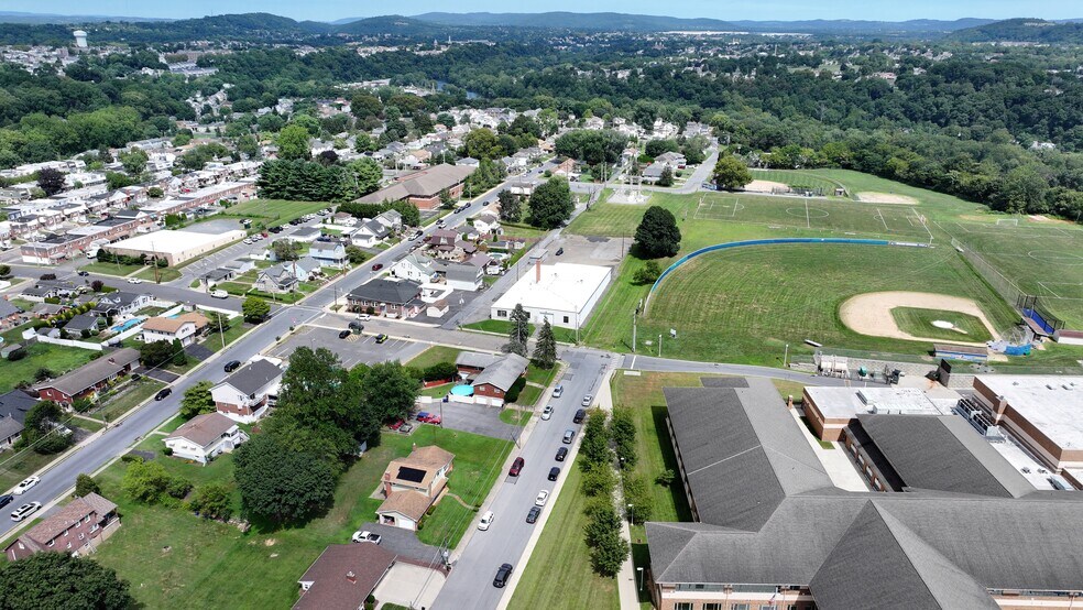 More Photos Of 1350 Balata St, Easton Warehouse For Sale