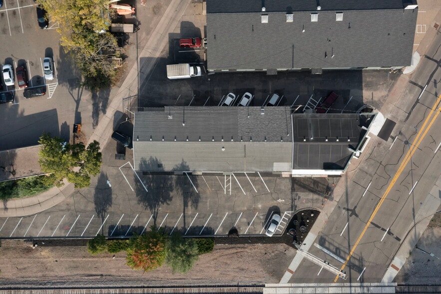 More Photos Of 4740 N 42nd Ave, Golden Valley Freestanding For Lease