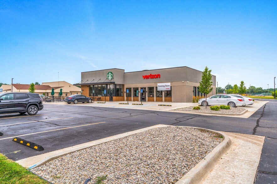 Primary Photo Of 6301 Dixie Hwy, Bridgeport Restaurant For Sale