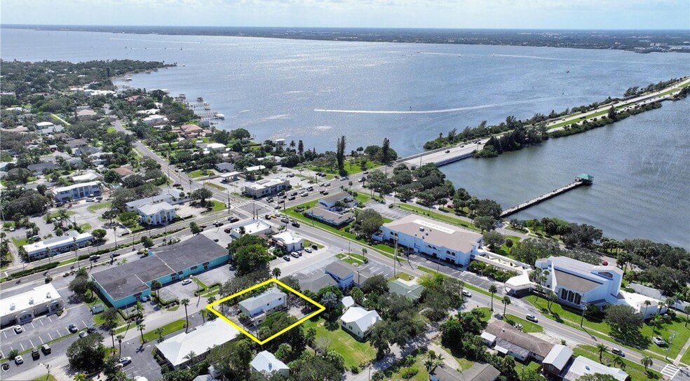 More Photos Of 442 4th Ave, Indialantic Office For Lease