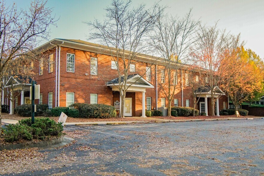 More Photos Of 1500 Oglethorpe Ave, Athens Medical For Sale