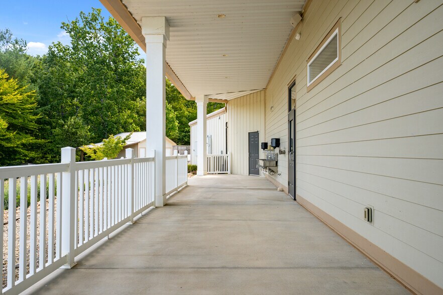 More Photos Of 4100 Adventure Base Rd, Radford Specialty For Sale