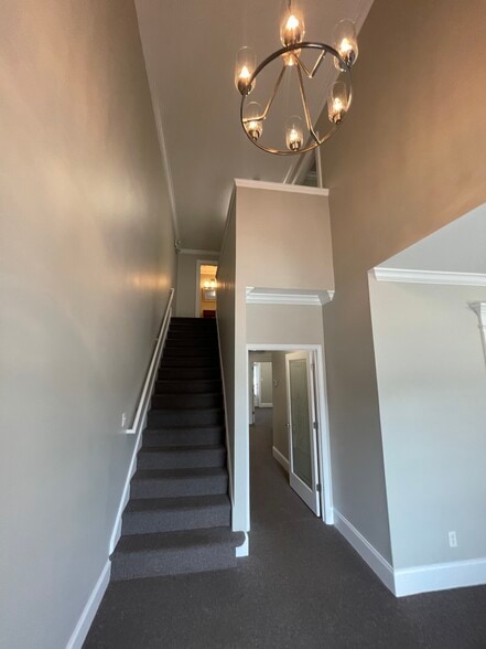 More Photos Of 2719 Graves Dr, Goldsboro Office For Lease