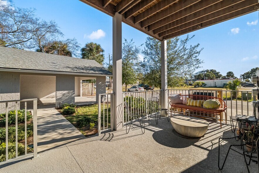 More Photos Of 4607 Ocean, Jacksonville Storefront Retail Residential For Sale