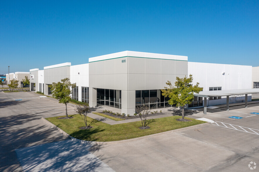 Primary Photo Of 6610 W Sam Houston Pky N, Houston Light Manufacturing For Lease