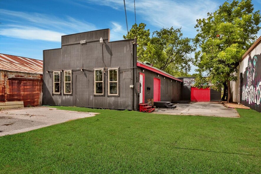 More Photos Of 7629 Harrisburg Blvd, Houston Land For Lease