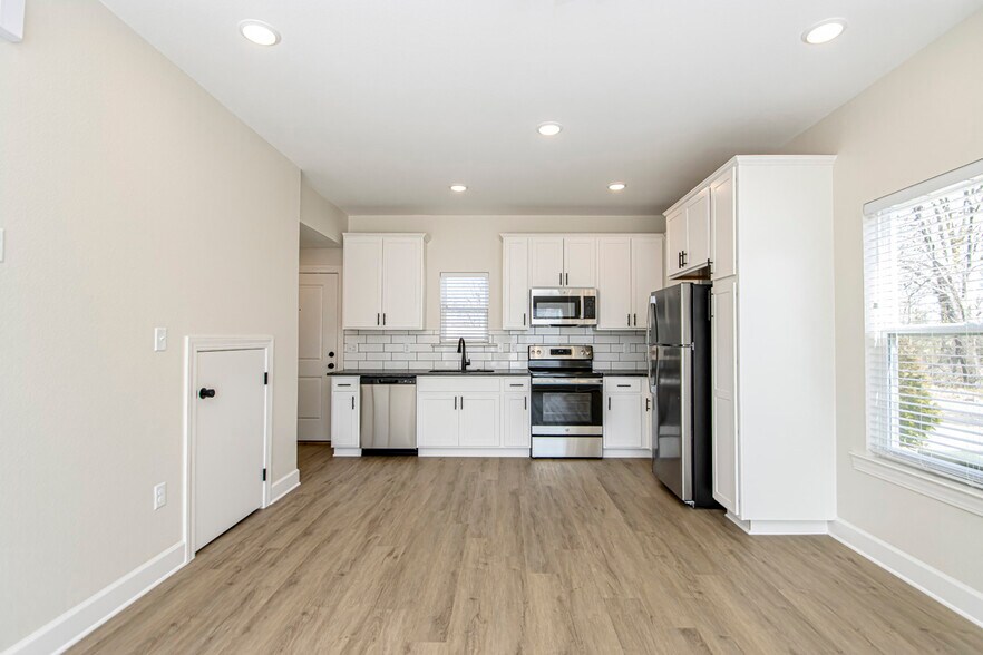 More Photos Of 403 Parker St, North Little Rock Apartments For Sale