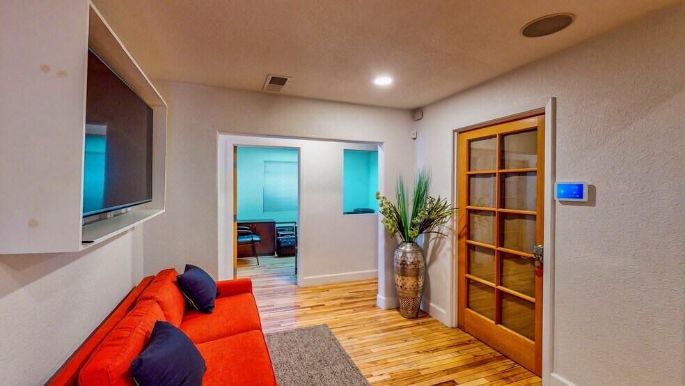 More Photos Of 3889 S Eastern Ave, Las Vegas Office For Sale