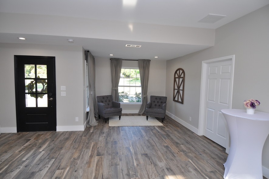 More Photos Of 8849 Carroll Cir, Frisco Freestanding For Sale