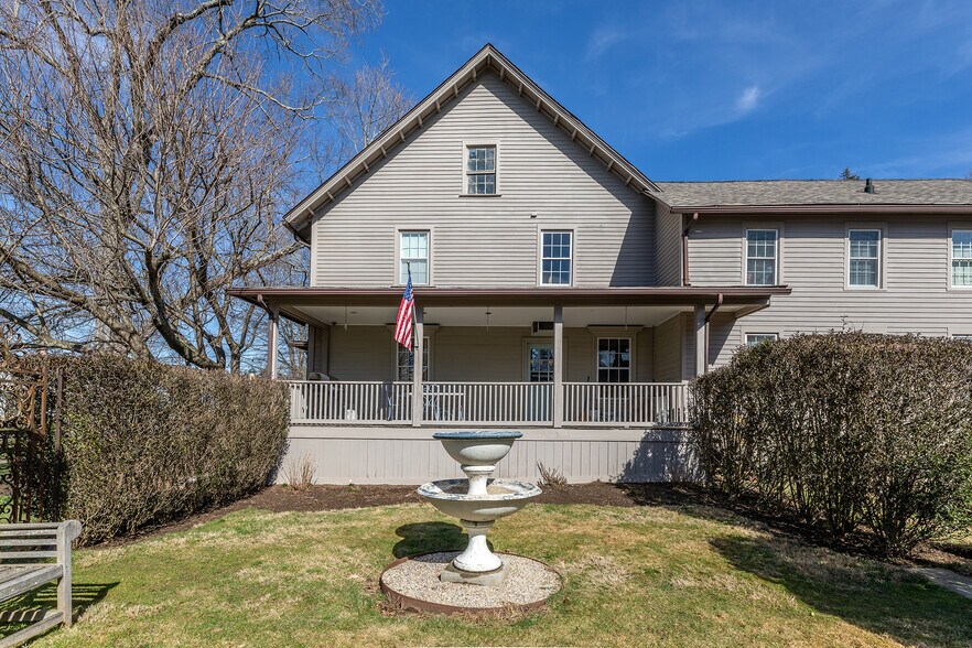 More Photos Of 259 Main St S, Woodbury Apartments For Lease