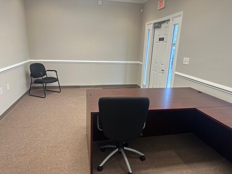 More Photos Of 232 Aldey Way, Greenville Office For Lease