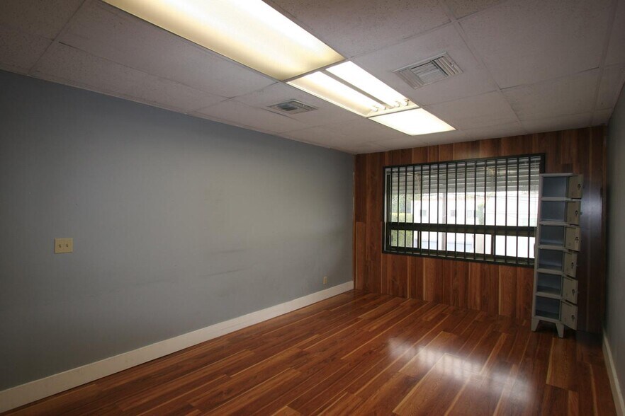More Photos Of 10600 W Pico Blvd, Los Angeles Loft Creative Space For Lease