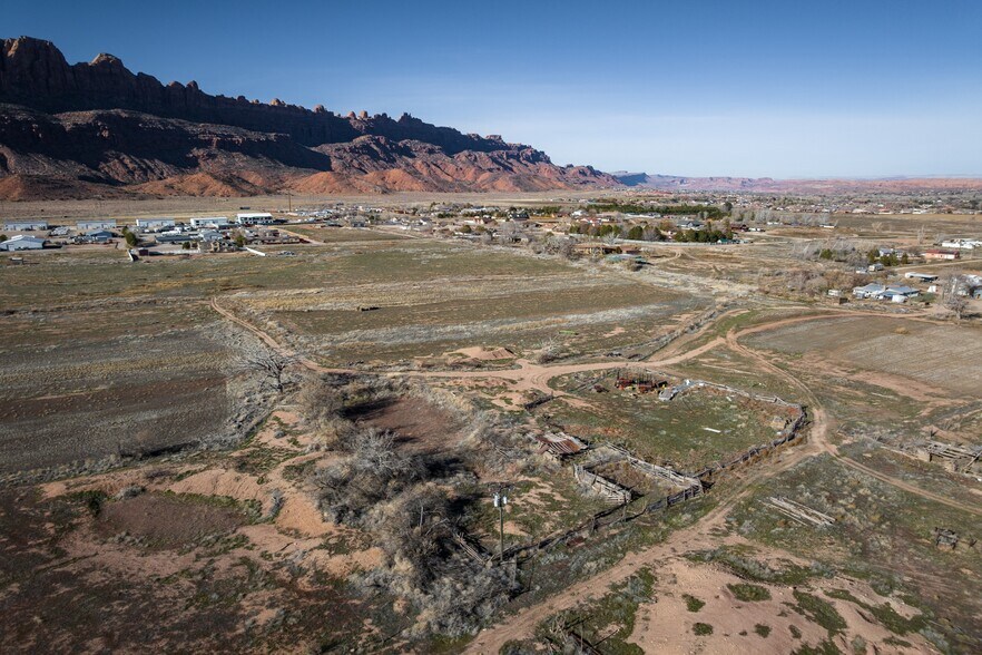 More Photos Of 35 Acres West Coronado, Moab Land For Sale