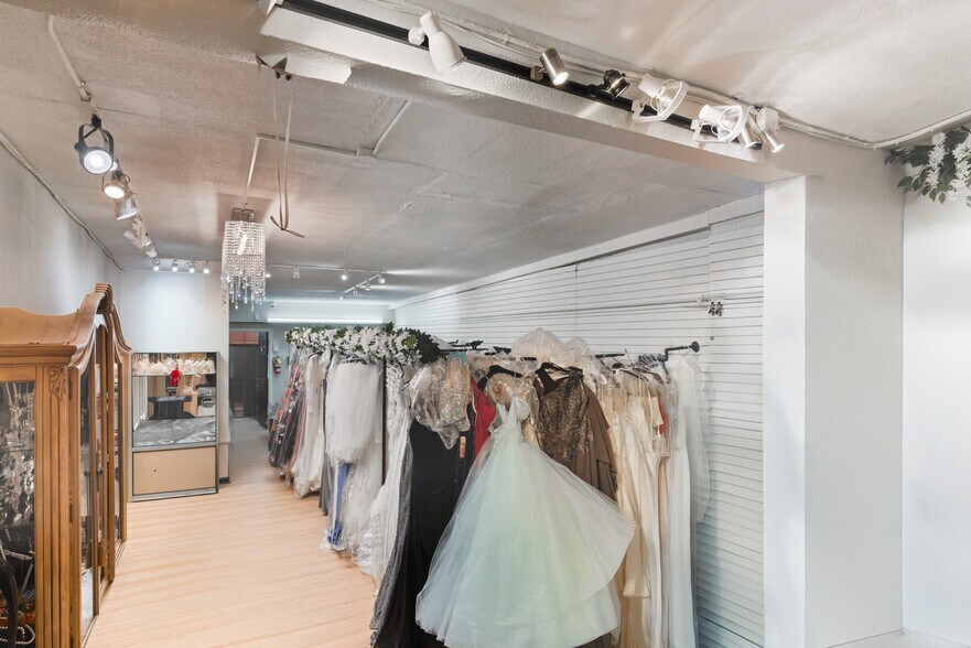 More Photos Of 449 Orange St, Newark Storefront Retail Residential For Sale