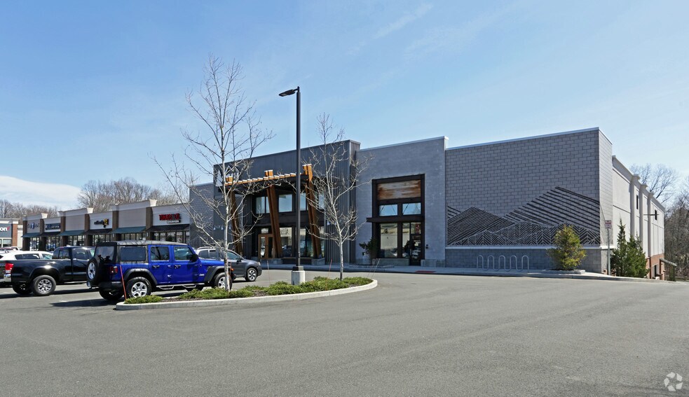 Primary Photo Of 1587-1615 Boston Post Rd, Milford Storefront For Lease