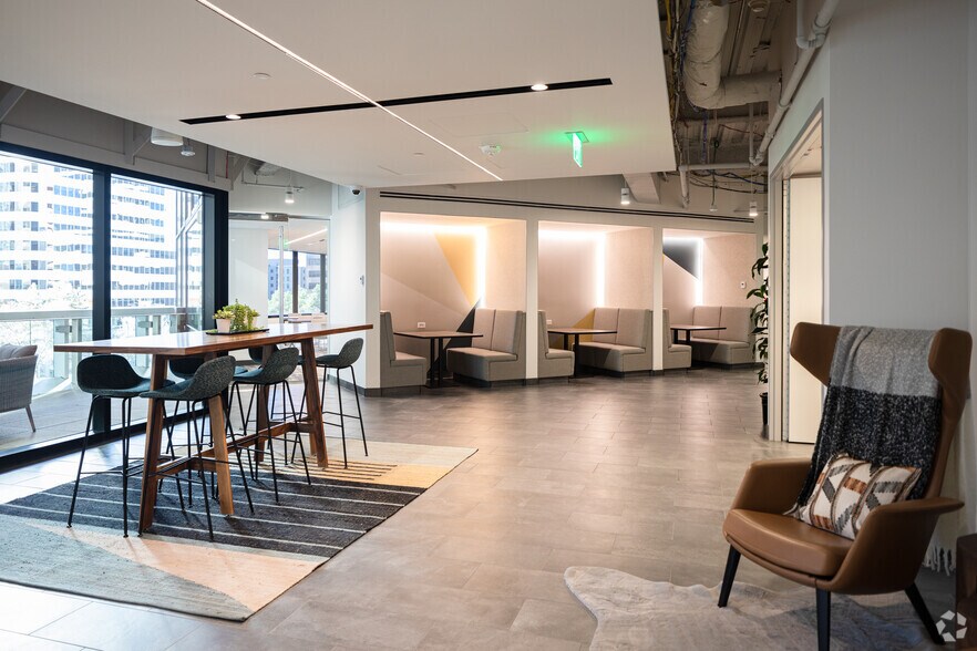 More Photos Of 1099 18th St, Denver Office For Lease