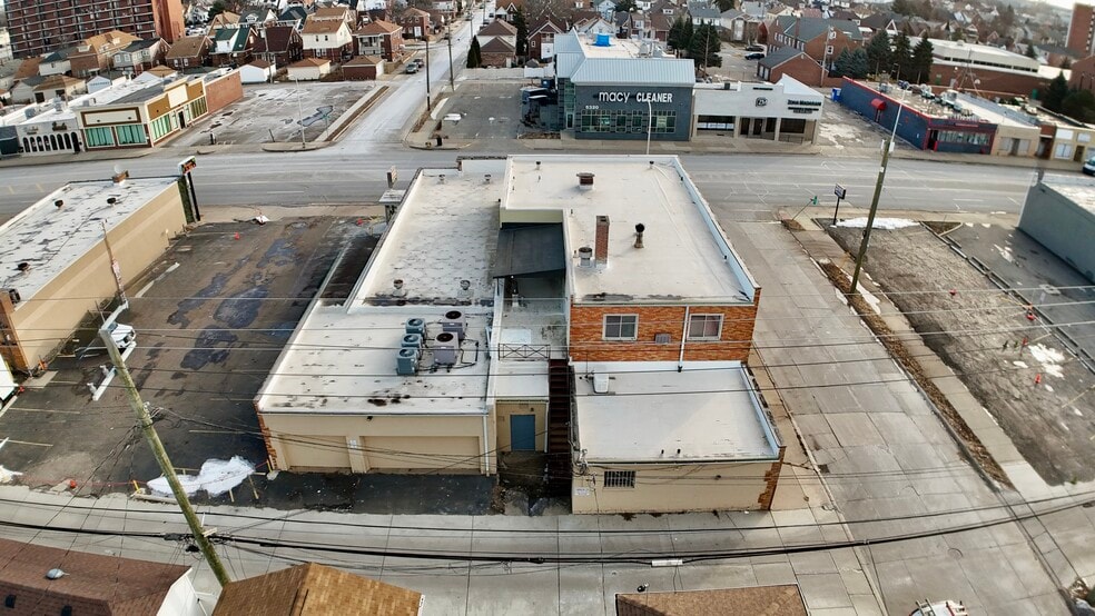 More Photos Of 5401 Schaefer Rd, Dearborn Storefront Retail Office For Lease