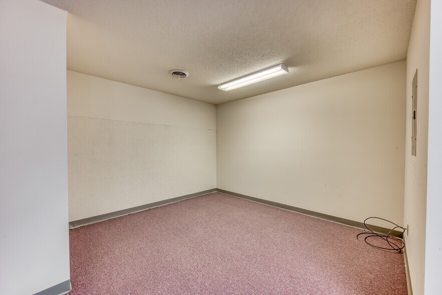 More Photos Of 3545 W Market St, Johnson City Industrial For Sale