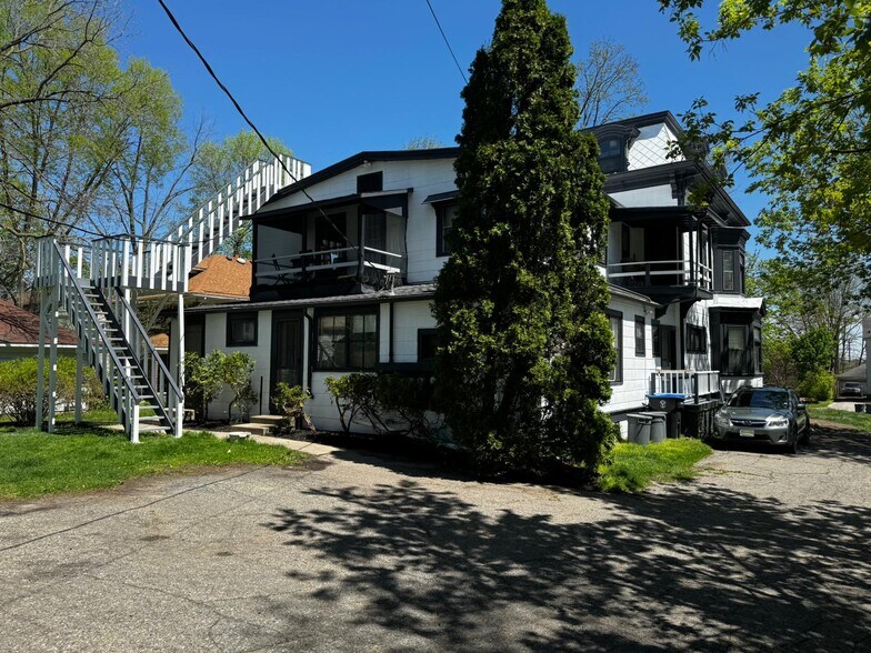 More Photos Of 111 N Normal St, Ypsilanti Apartments For Sale