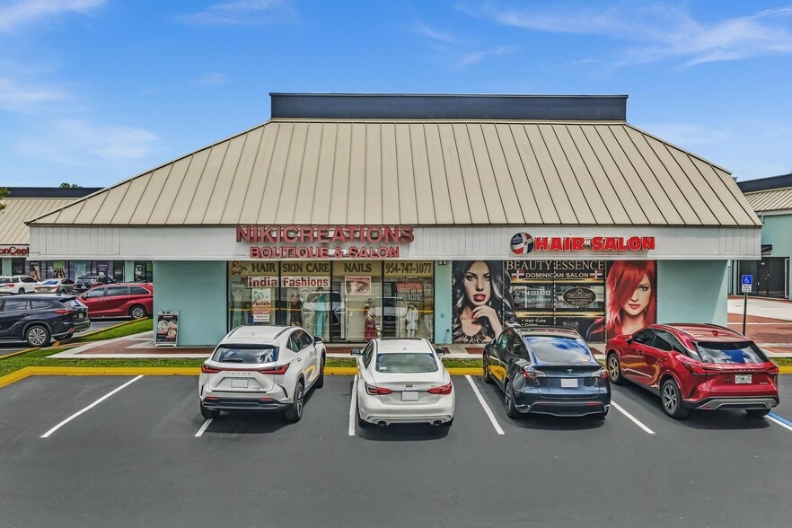 More Photos Of 4412-4678 N University Dr, Lauderhill Unknown For Lease