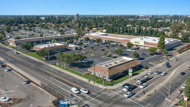 Primary Photo Of 10-80 W Bullard, Clovis Unknown For Lease