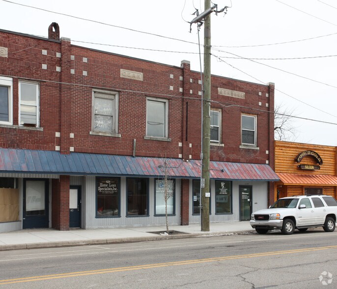 Primary Photo Of 110-114 W Grand River Ave, Webberville Storefront Retail Residential For Sale