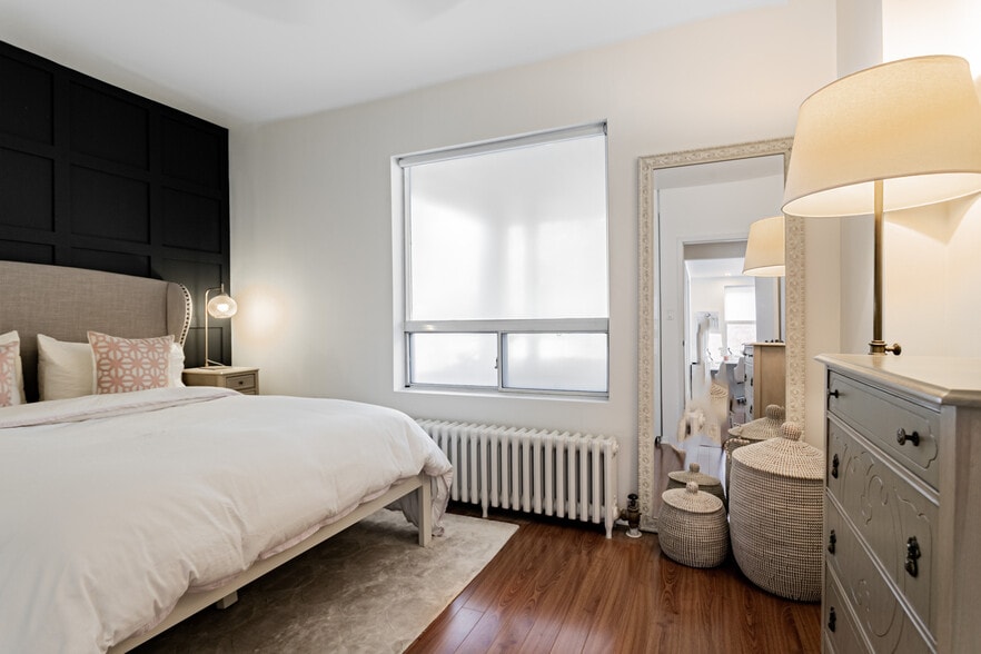 More Photos Of 164 Sunnyside Av, Toronto Multifamily For Sale