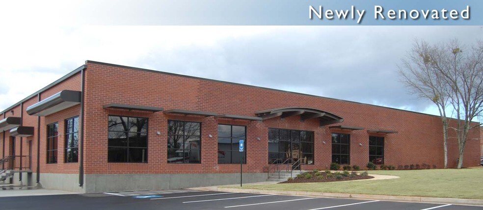 Primary Photo Of 1548 Stone Ridge Dr, Stone Mountain Warehouse For Lease
