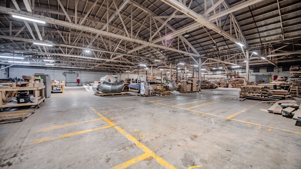 More Photos Of 1000 Commerce Park Dr, Williamsport Warehouse For Lease
