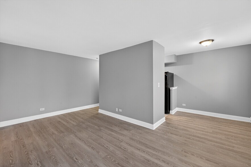 More Photos Of 7733 S South Shore Dr, Chicago Apartments For Sale