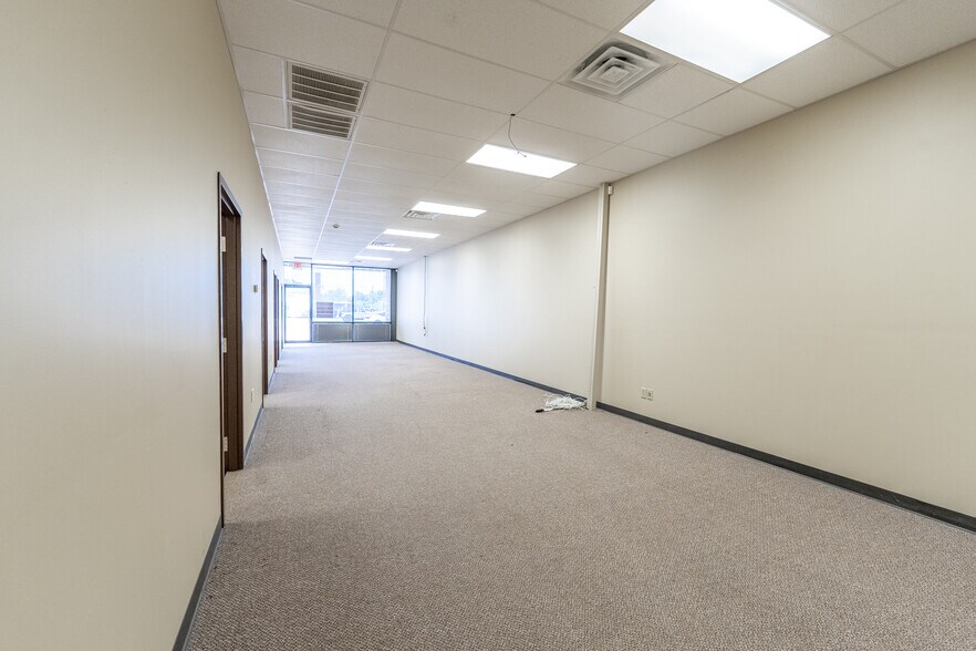 More Photos Of 5803 Coliseum Blvd, Alexandria Office For Lease