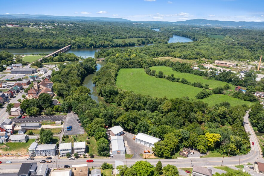 More Photos Of 138 N Conococheague St, Williamsport Warehouse For Sale