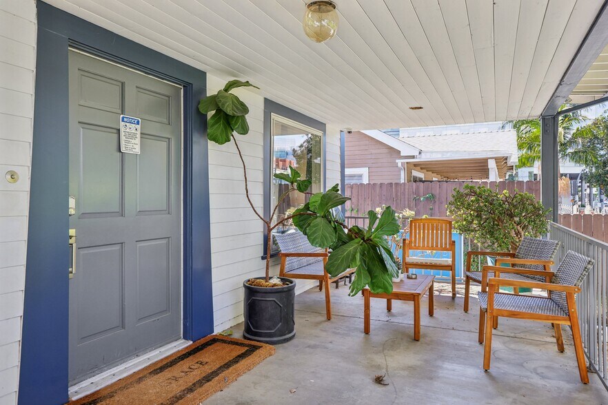 More Photos Of 6082 Selma Ave, Los Angeles Rehabilitation Center For Lease