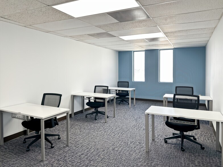 More Photos Of 606 Rollingbrook Dr, Baytown Coworking Space