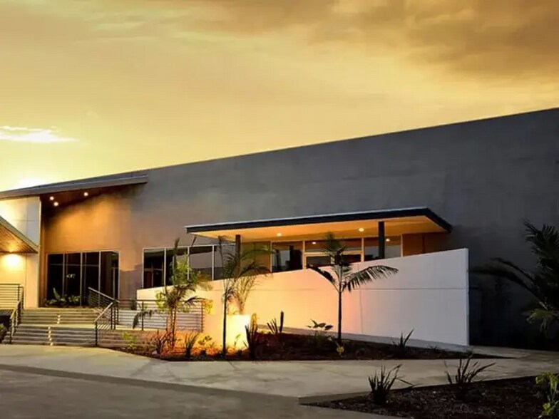 Primary Photo Of 17707 S Santa Fe Ave, East Rancho Dominguez Warehouse For Lease