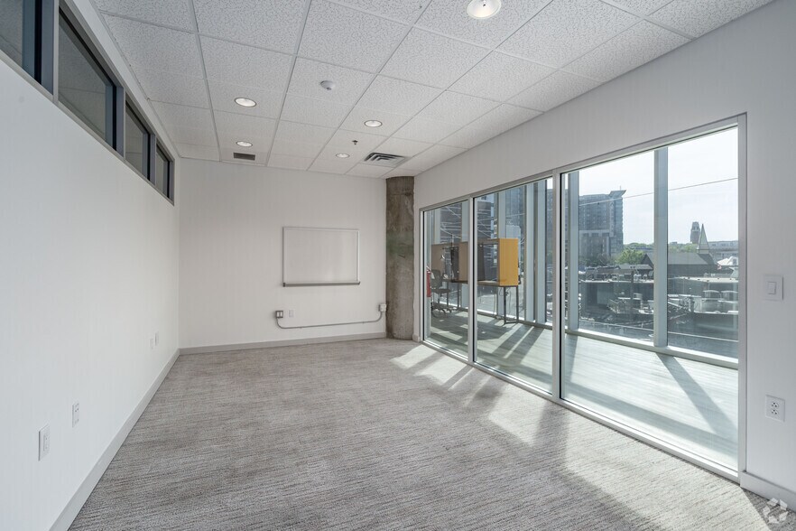 More Photos Of 800 19th Ave South, Nashville Coworking Space