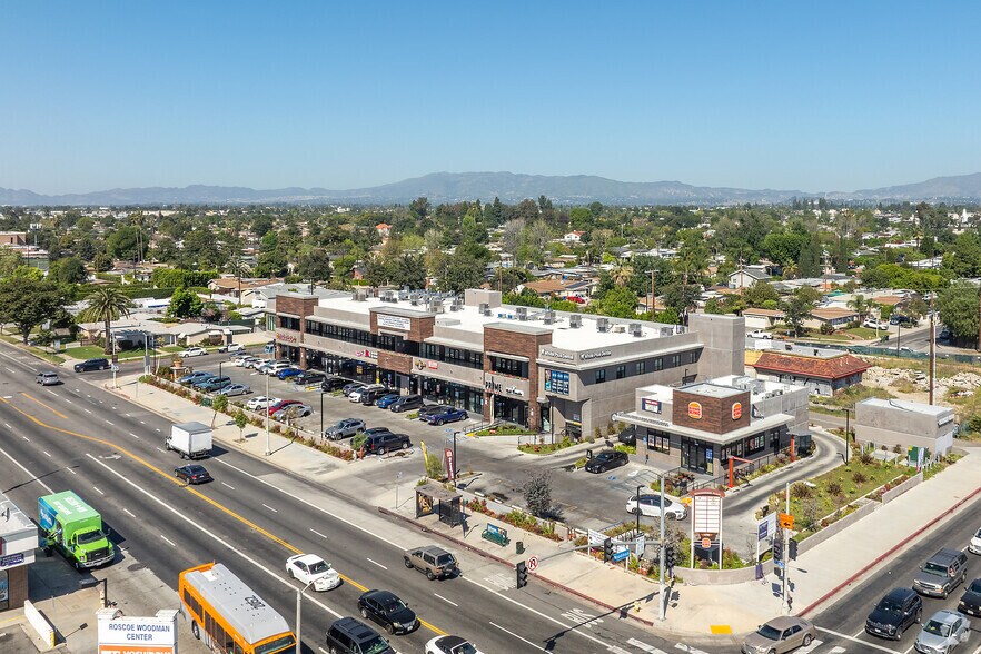 More Photos Of 13755-13811 Roscoe Blvd, Panorama City General Retail For Lease
