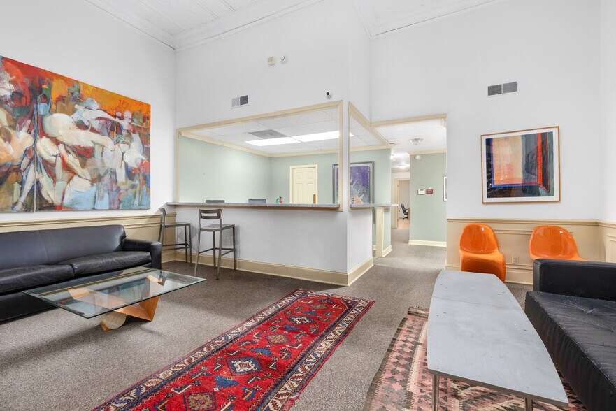 More Photos Of 107-109 W Pleasant Ave, Covington Loft Creative Space For Sale