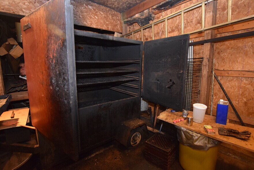 More Photos Of 113 Main St, Christiansburg Restaurant For Sale